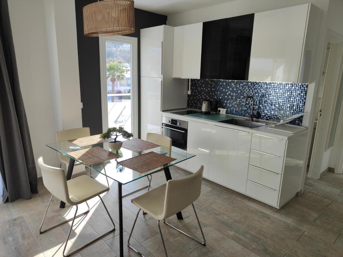 Malibu Park Apartments Sol Costa Adeje  Eksteriør billede