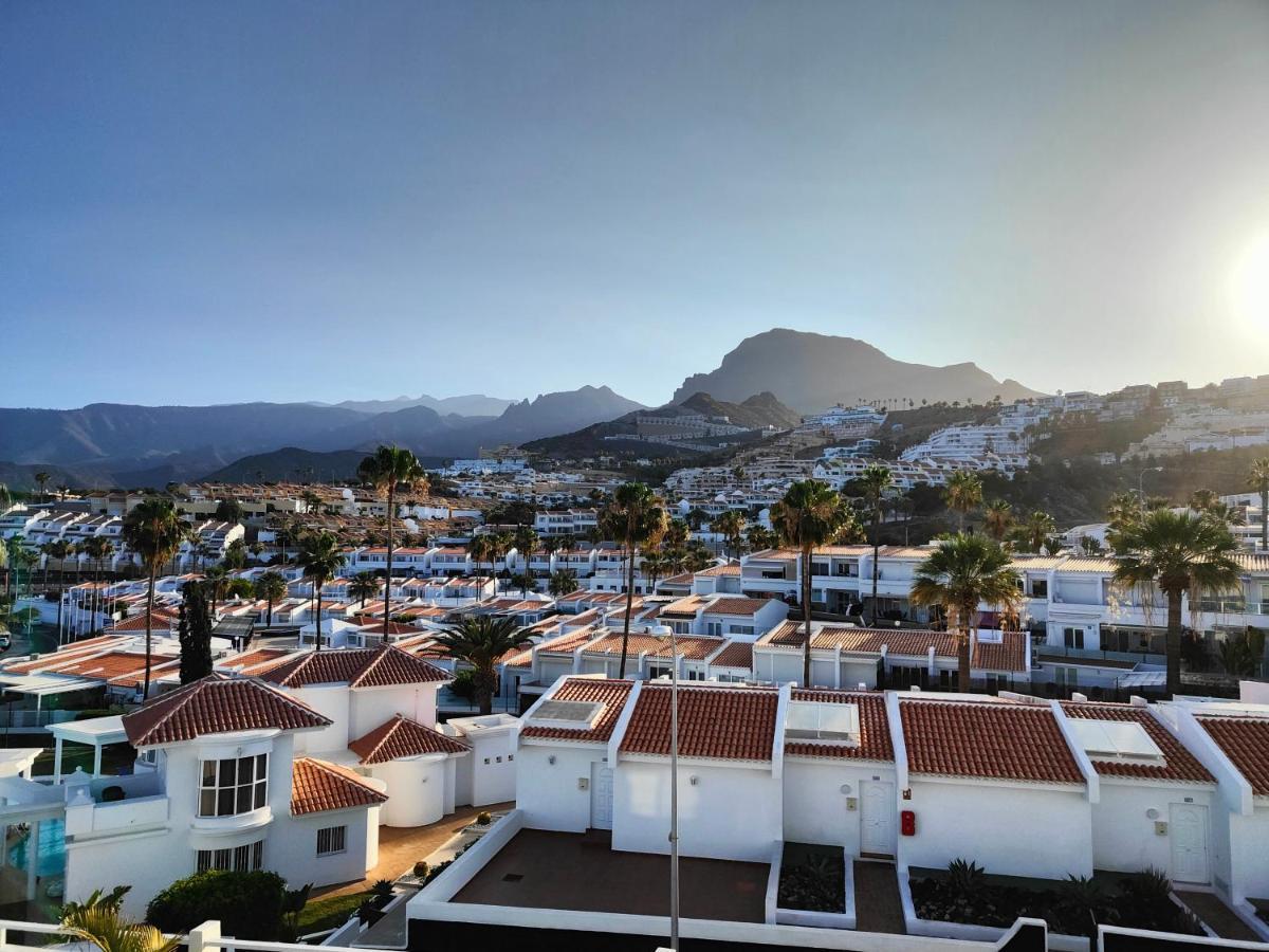 Malibu Park Apartments Sol Costa Adeje  Eksteriør billede