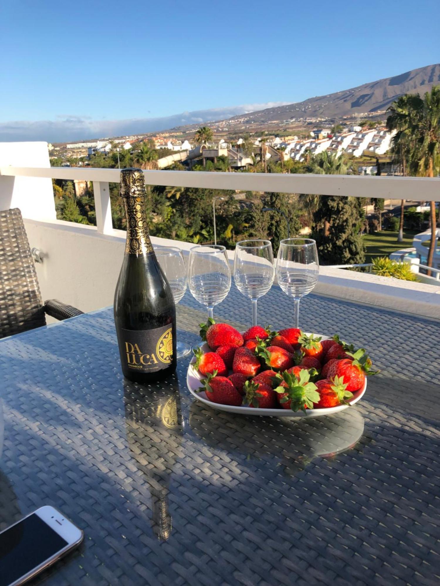 Malibu Park Apartments Sol Costa Adeje  Eksteriør billede